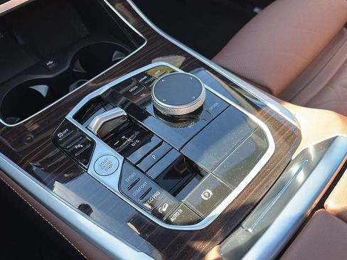 New 2026 BMW X5 xDrive40i w/ Climate Comfort Package image 26