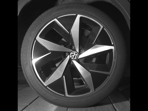 Certified 2023 Volkswagen ID.4 Pro S AWD/4WD image 11