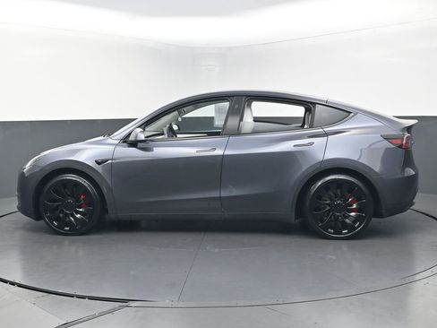 Used 2023 Tesla Model Y Performance AWD/4WD image 2