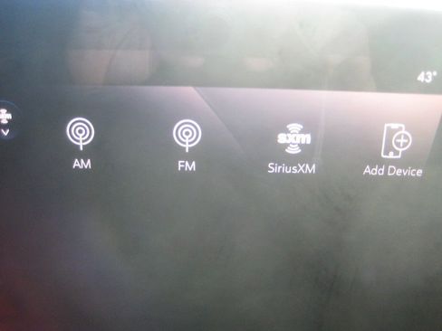 Used 2024 Buick Encore GX Sport Touring w/ Experience Buick Package image 23