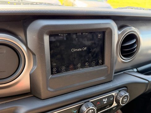 Used 2023 Jeep Wrangler Unlimited Sport AWD/4WD image 18