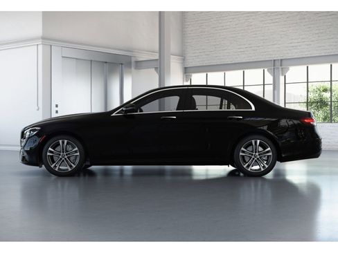 Used 2023 Mercedes-Benz E 350 4MATIC Sedan image 14