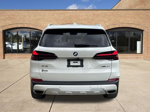 Used 2025 BMW X5 xDrive40i AWD/4WD image 4