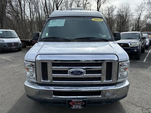 Used 2014 Ford E-350 and Econoline 350 Extended Super Duty w/ Premium Van Group image 2