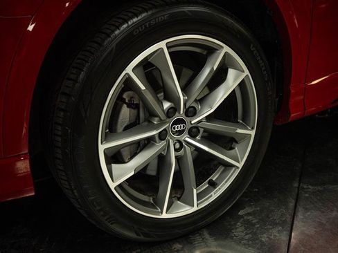 Used 2022 Audi Q3 2.0T Premium Plus w/ Premium Plus Package AWD/4WD image 3