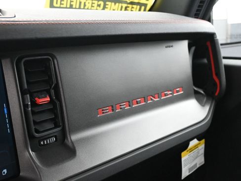 New 2025 Ford Bronco Raptor image 24