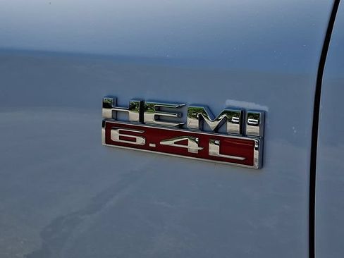 Used 2020 RAM 2500 Tradesman w/ Chrome Appearance Group AWD/4WD image 32