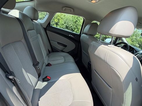 Used 2015 Buick Verano FWD image 19