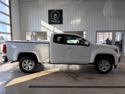 Used 2022 Chevrolet Colorado LT w/ Fleet Safety Package image 5