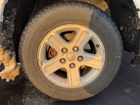 Used 2007 Dodge Ram 1500 Truck SLT image 13