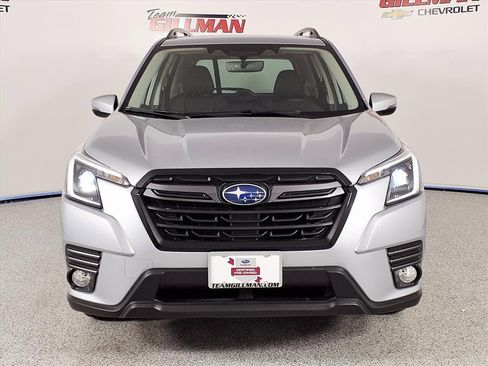 Used 2023 Subaru Forester Limited image 26