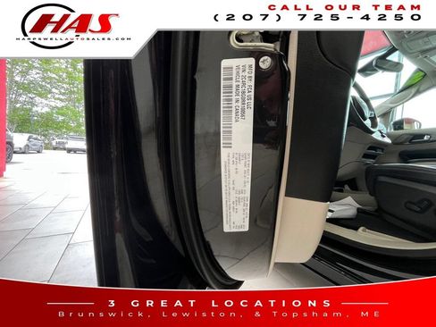 Used 2024 Chrysler Pacifica Touring-L FWD image 20