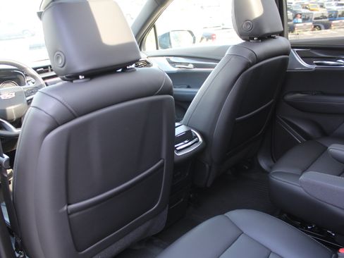 Used 2024 Cadillac XT6 Sport w/ Technology Package AWD/4WD image 23