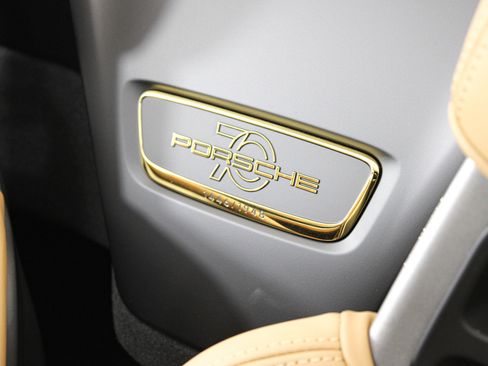 Used 2019 Porsche 911 Speedster RWD image 39