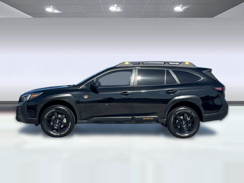 Used 2022 Subaru Outback Wilderness AWD/4WD image 2