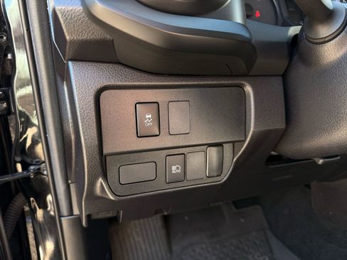 Used 2023 Toyota Tacoma SR image 31