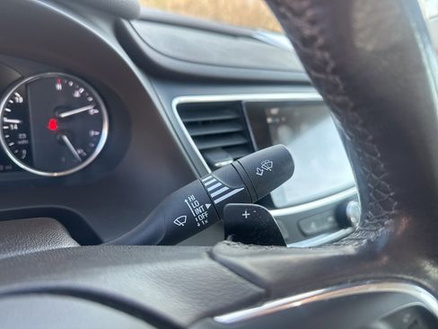 Used 2017 Buick LaCrosse Preferred image 20