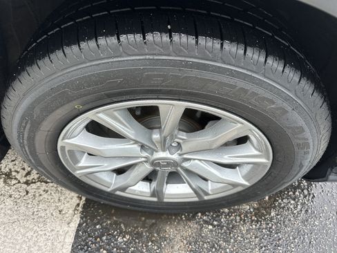 Used 2024 Honda CR-V EX-L image 3