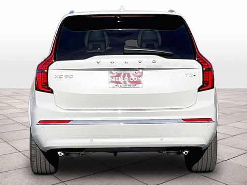 New 2026 Volvo XC90 T8 Plus w/ Protection Package Premier image 6