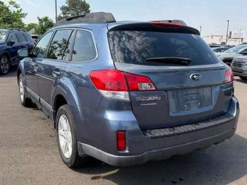 Used 2013 Subaru Outback 2.5i Premium AWD/4WD image 7