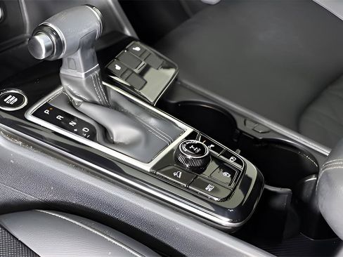 Certified 2024 Kia Sportage X-Line w/ X-Line Premium Package image 32