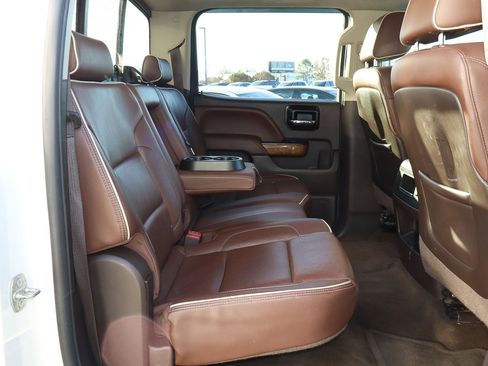 Used 2014 Chevrolet Silverado 1500 High Country w/ High Country Premium Package image 28