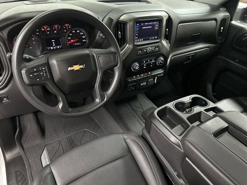 Used 2025 Chevrolet Silverado 1500 W/T w/ WT Value Package image 13