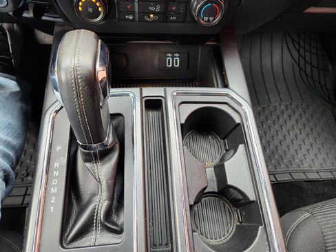 Used 2016 Ford F150 XLT w/ Equipment Group 302A Luxury image 16