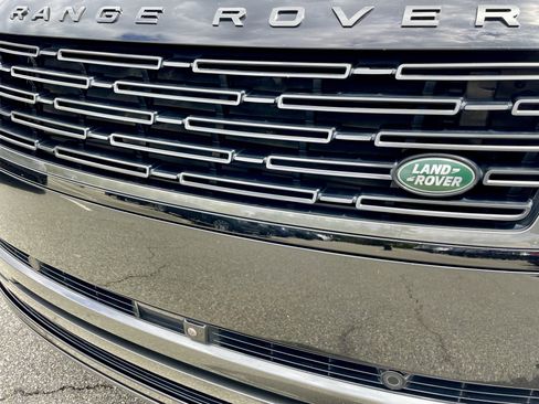 Used 2023 Land Rover Range Rover Long Wheelbase Autobiography image 34