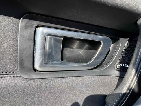 Used 2018 Land Rover Discovery Sport HSE image 49