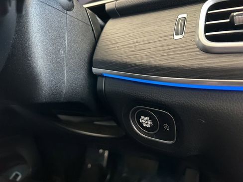 Used 2024 Mercedes-Benz GLE 350 4MATIC image 49
