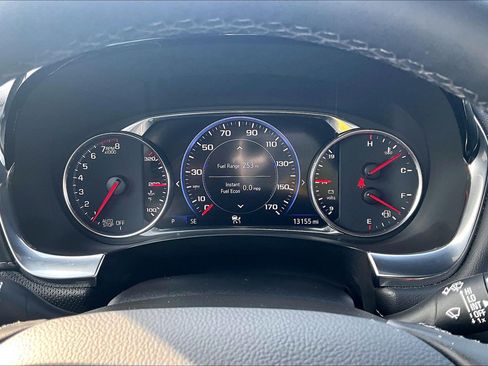 Used 2023 Chevrolet Traverse Premier AWD/4WD image 13