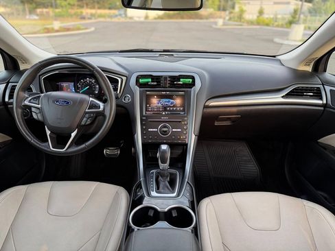 Used 2016 Ford Fusion Energi Titanium w/ Driver Assist Package FWD image 15