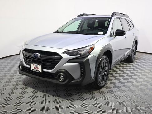 Certified 2025 Subaru Outback Onyx Edition image 35