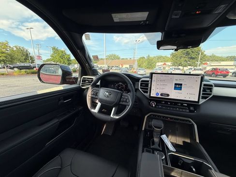 New 2026 Toyota Tundra Limited AWD/4WD image 13