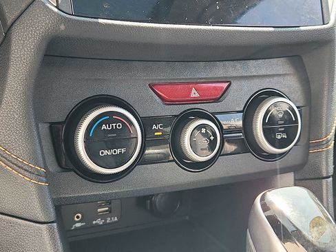 Used 2023 Subaru Crosstrek 2.0i Premium image 16