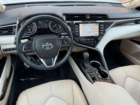 Used 2018 Toyota Camry XLE w/ Driver Assist Package image 27