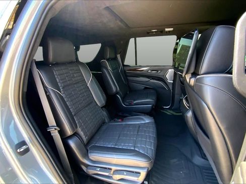 Used 2023 Cadillac Escalade Sport Platinum AWD/4WD image 20