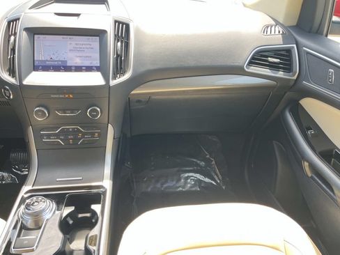 Used 2020 Ford Edge SEL w/ Convenience Package FWD image 14