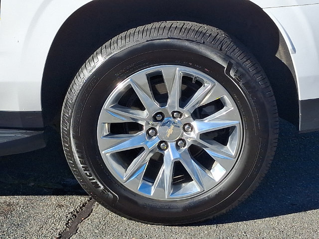 Used 2023 Chevrolet Suburban Premier RWD image 8
