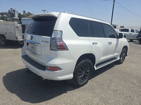 Used 2020 Lexus GX 460 Premium w/ Premium Package AWD/4WD image 6