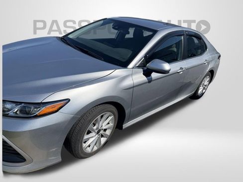 Used 2023 Toyota Camry LE image 1