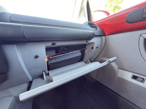 Used 2005 Volkswagen Beetle GLS image 56