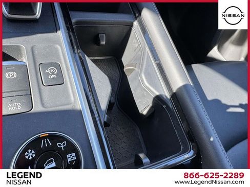 Certified 2024 Nissan Pathfinder SL image 27