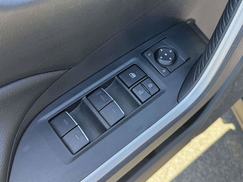 Certified 2025 Toyota RAV4 XLE AWD/4WD image 17