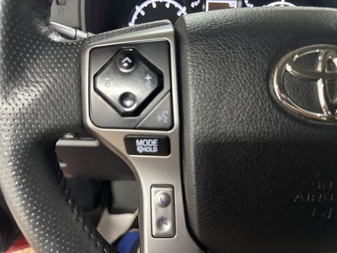 Used 2021 Toyota 4Runner SR5 AWD/4WD image 19