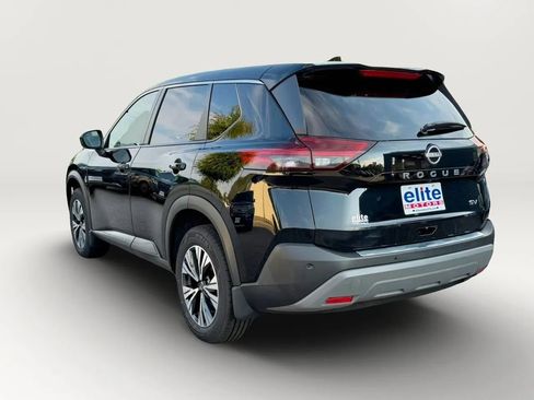 Used 2023 Nissan Rogue SV FWD image 5