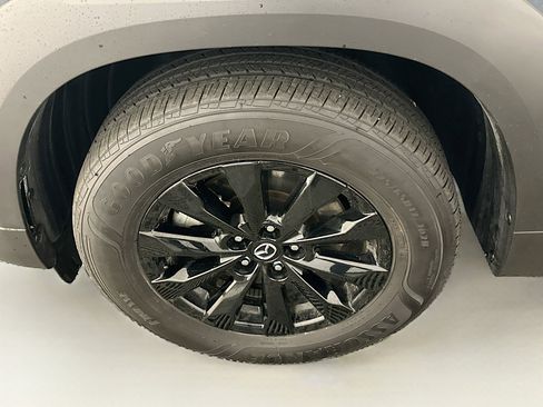 Used 2025 MAZDA CX-50 AWD 2.5 S w/ Premium Package image 11