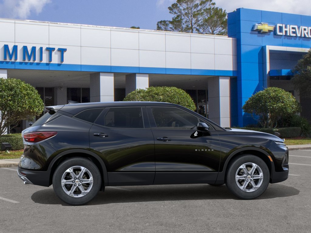 New 2026 Chevrolet Blazer LT FWD image 5