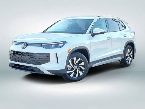 New 2026 Volkswagen Tiguan S FWD image 1